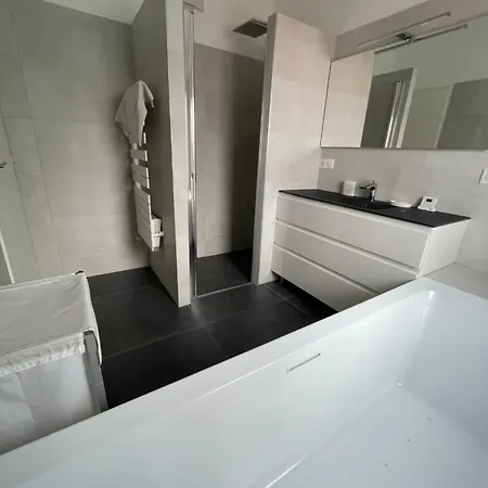 Maison Recente De 5 Avec Piscine Arcangues